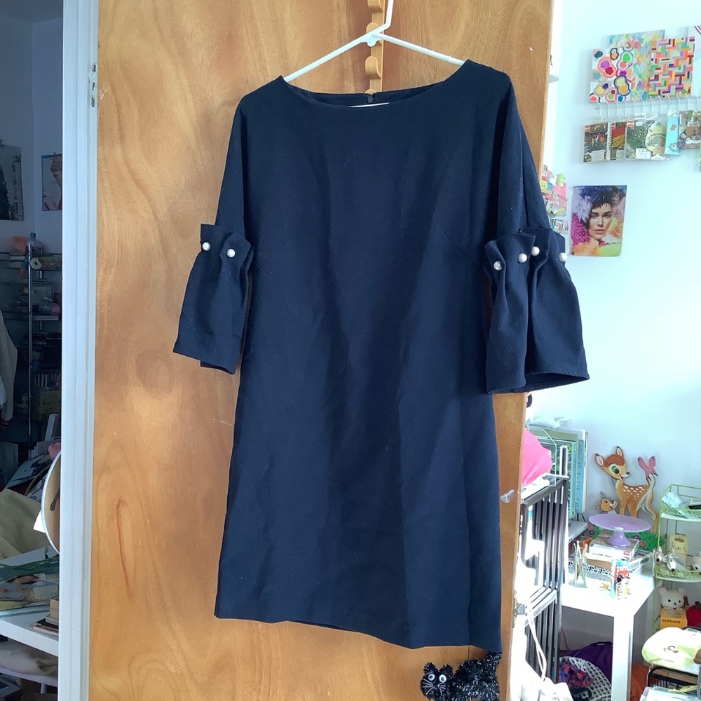 BANANA REPUBLIC Pearl Detail Dress!